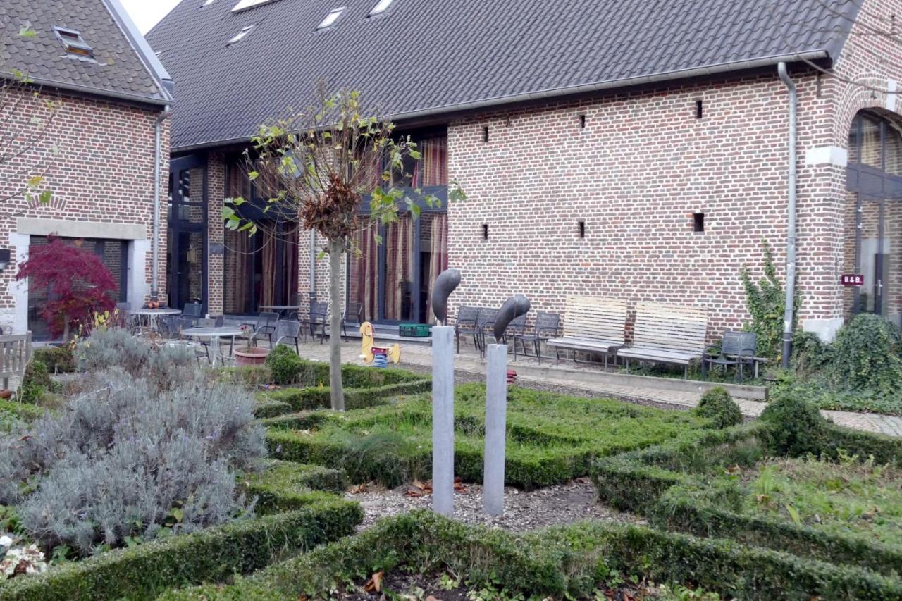 Apartments Cour D'Aix Richelle Exterior photo